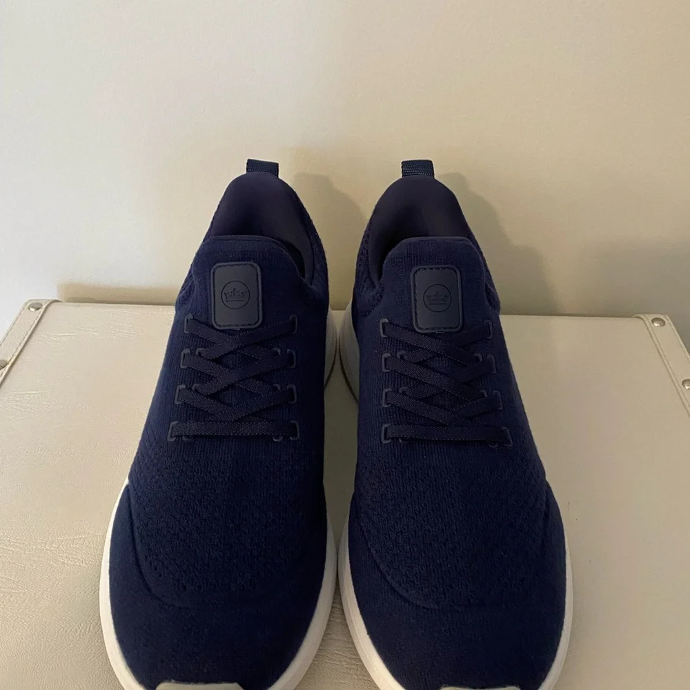 ❗️SALE❗️Peter Millar Men's Navy Blue Athletic Shoe - Picture 2 of 4